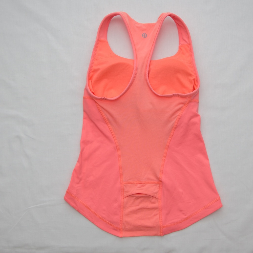Lululemon Tank Top Racerback Pads included‎ 4